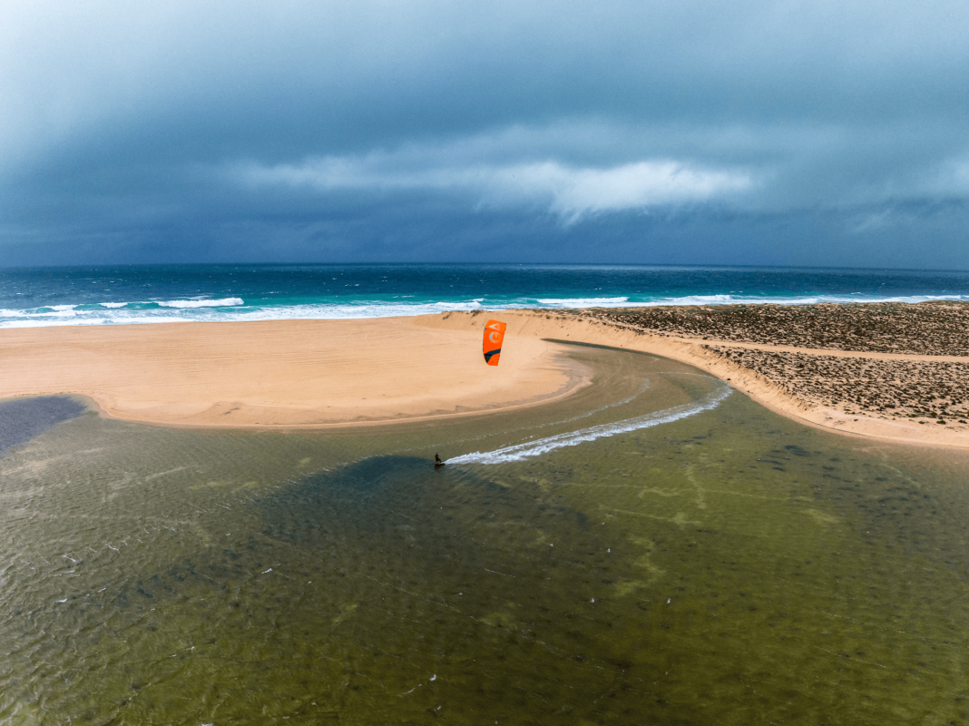 GA Kites, Pure 2023 kiteboarding, kitesurfing